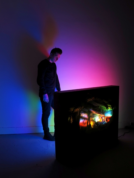http://uat.mirunadragan.com/files/gimgs/th-28_GGallery_LightboxJason_site.jpg